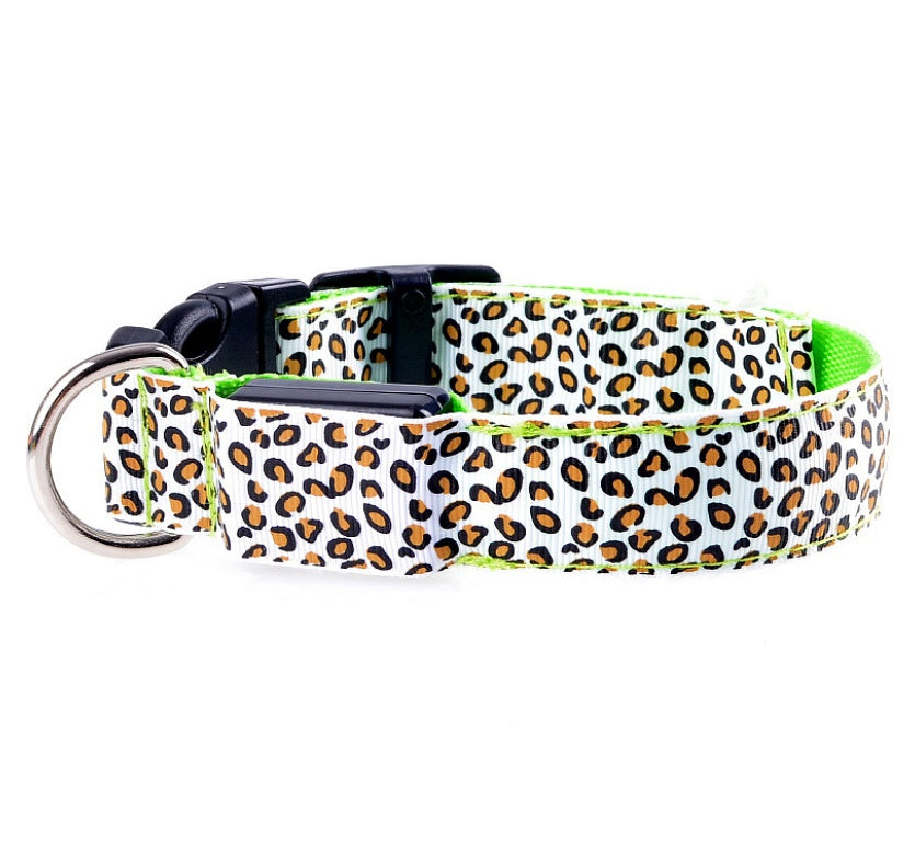 LED Hundhalsband – Justerbart & Säkert med Leopardmönster