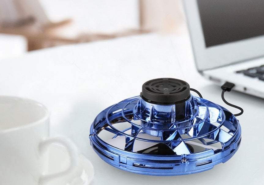 Flygande UFO Spinner med LED – Rolig Leksak för Barn