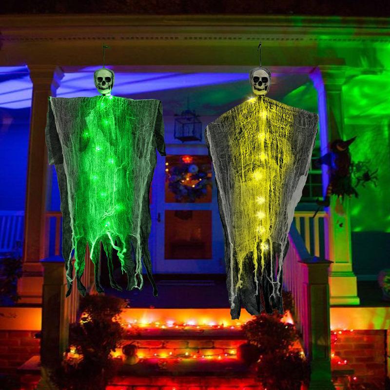 Halloween Dekorationer – Skräckinjagande Hängande Spöke med Dödskalle & Skelettrekvisita